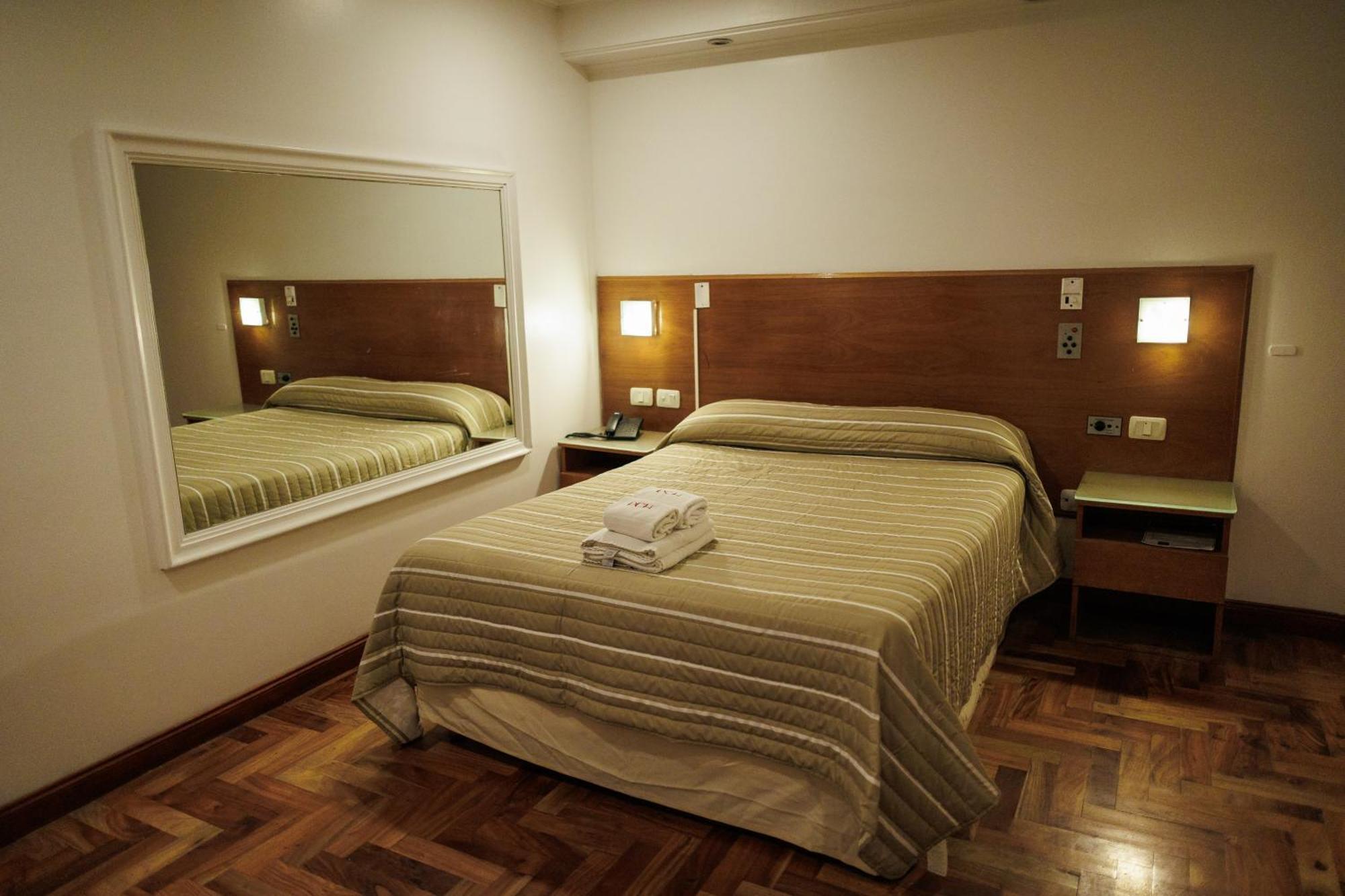 Hotel Petit Córdoba Ngoại thất bức ảnh